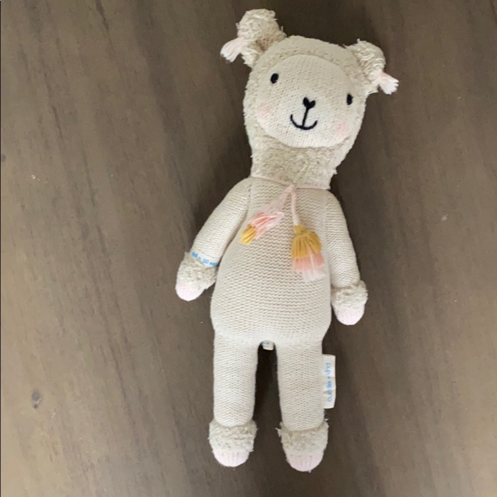 Cuddle+Kind Lola the llama 🦙💗